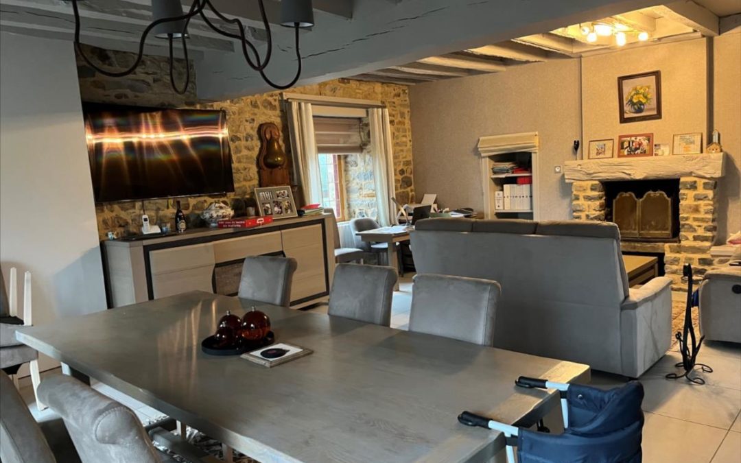 Vente Maison – 8 pièces – 220 m² à La Croixille (53380)